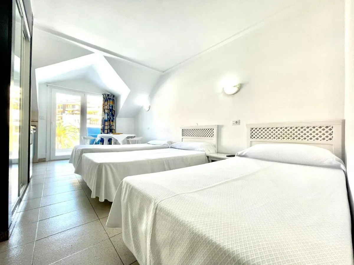 プエルト・デ・ラ・クルスBonito Estudio Con Wifi, Ac, Piscina En Puerto De La Cruzアパートメント アパート